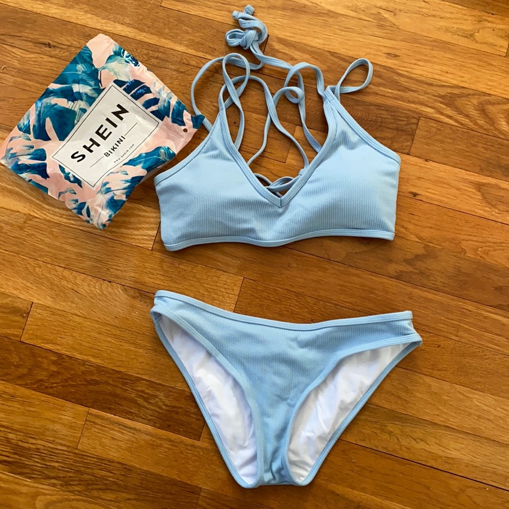 Ribbed light blue bikini